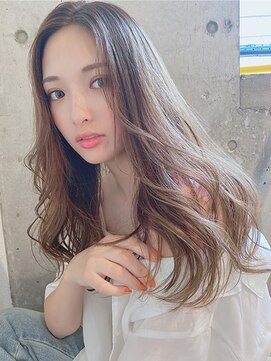 ルービック(Rubik's) 小顔カットニュアンスカール/透明感ベージュ