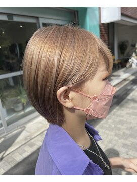 リーホリエ(Lee Horie) ショートボブ×ハイトーンカラー