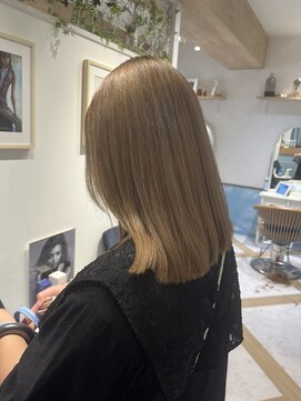 ロンドルーチェ 心斎橋(Lond luce) ダークアッシュ/ミディアムレイヤーカット［髪質改善/縮毛矯正］