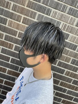 アールモンドヘア新世界 【北見】＃ハイライトカラー＃メンズブリーチ＃メンズハイライト