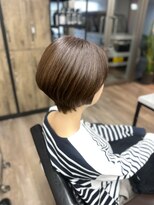 ヴィフ 大船(VIF)&nbsp;ショートヘアショートボブカット白髪ぼかし脱白髪染め