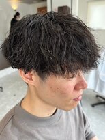 フゥ 宇都宮(FeU)&nbsp;波巻きパーマメンズパーマメンズヘアツーブロックツイストパーマ