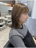 ウェーブ巻きの外ハネロブ