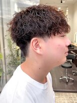 マグ カーネ バイ フィフス(Mag KANE by fifth)&nbsp;波巻きスパイラルパーマメンズマッシュパーマシャドウパーマ