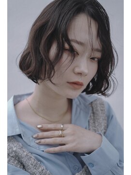 リリアン(ReLien) ウェーブミニボブ