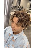 渋谷緩め波巻きスパイラルパーマスパイラルパーマセンターパート
