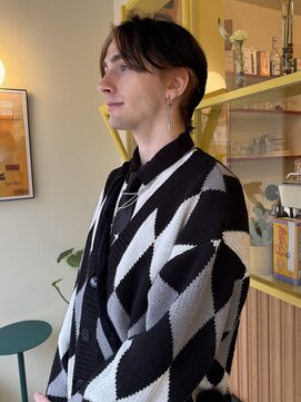 ヒントステーション(HINTSTATION) 〈浅草 半個室〉ナチュラルセンターパート/インナーカラー