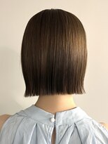 ラフ 新宿(Laff) 切りっぱなしボブ 縮毛矯正 ブリーチなしカラー 外ハネ