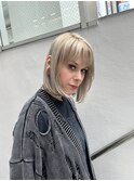 Chic silver blonde 