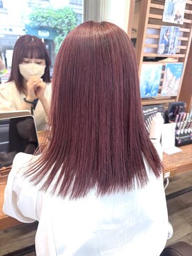 ローグ(Logue) 顔まわりレイヤー×ピンクベージュ