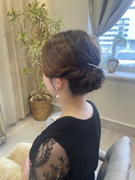 ロジー(Rosy) およばれヘアアレンジ