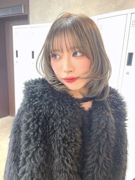 リミット 大宮(limit) レイヤーカット/ハッシュカット/シルバー/メディアムレイヤー