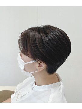 デイジー(Daisy) 大人ショートボブ/ショートヘア/白髪ぼかし/30代40代50代