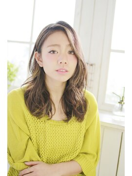 トランクイル サフリック(TRAN9UIL safric) 20代・30代・40代　ほつれ・やさしげルーズパーマ