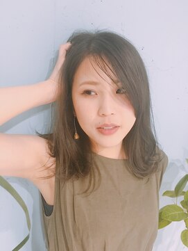 マド ヘア(mado hair) エアリーセミロング