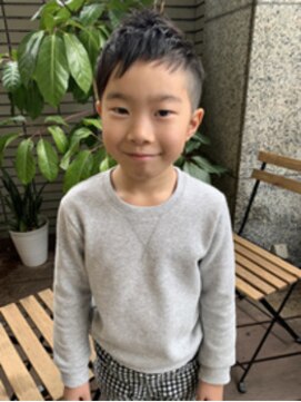 ダブル(W) 【hair salon W】小学生アシンメトリーショート