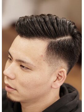 ローカルボンドカットクラブ(LOCAL BOND CUT CLUB) 王道バーバースタイル!