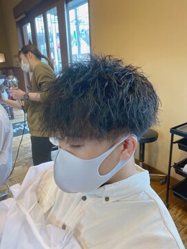 ジュネス 奈良橿原(Jeunesse) 前下がりマッシュ×ツイストスパイラル