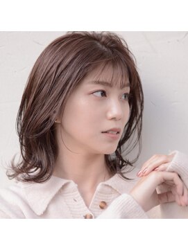 ドルセ(Dulce) 【Dulce】ベージュカラー×外はねミディ