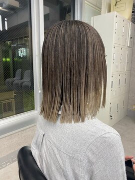 イキ 表参道(iki omotesando) モード/無造作ウェーブ/大人ガーリー[表参道駅]