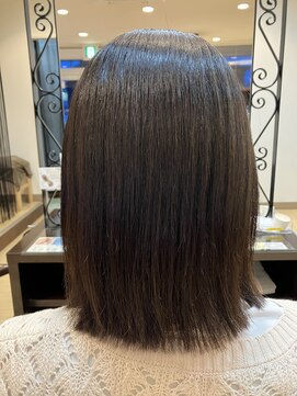 アッシュ アーティスティック スタジオ オブ ヘア(Ash artistic studio of hair) アシッドトリートメント