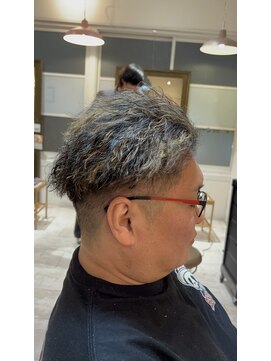 リーフ 王寺店(LEAF≠) ナチュラルフェード×オールバックツイスパ×ハイライト