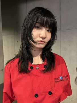 レオニード 表参道(LEONID) 黒髪ウルフ