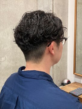 シルフィ(sylph) メンズ　メンズパーマ  メンズカット　ビジネスマンヘア　69