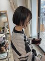 エー(a.) パツんとボブ