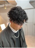 スパイラルセンターパートメンズパーマ