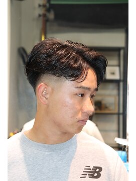 スキル(SKILL) 【SKILL】メンズカット/パーマ/ブリーチ/眉毛/フェザーショート