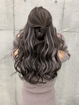 ディーエヌエー バイ エゴル(DiNA by ENGOL) ハイライト/コントラストハイライト/名古屋ハイライト/栄美容院