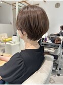 福井大和田丸みショート耳掛けショートひし形アッシュベージュ