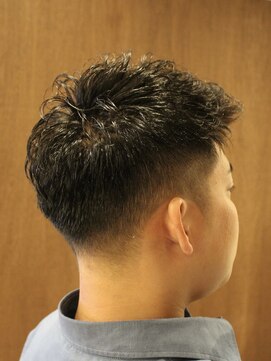 アザーハーフ(Other Half) ツーブロックxアイロンパーマ ナチュラルカールスタイル！