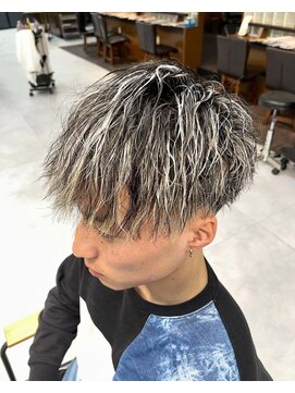 メンズサロン ガウディ 博多店(men's salon Gaudi) ホワイトメッシュ×ソフトツイスパ