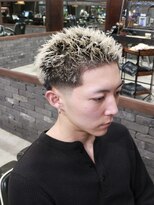 フォーコーナーズカットショップスリーセント 栄(FourCornersCutShop 3/cent)&nbsp;テーパーフェード/アクティブショート/スパイキーショート