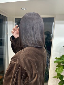 ロマリア ヒルズ 表参道 原宿(Lomalia HILLS) グレージュ[表参道/原宿/ダブルカラー/ケアブリーチ/縮毛矯正]