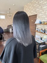 オンアンドオフ ON and OFF&nbsp;グラデーションカラー