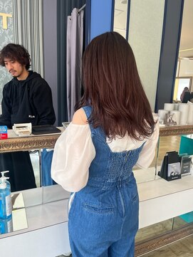 コワファースト 大分(COIFF1RST) ピンクパープルブラウンカラーのミディアムスタイル