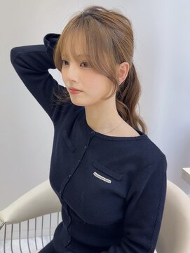 ロンドルピナス 小倉(Lond Lupinus) ミディアムレイヤーカット/似合わせカット/大人ガーリー/20代