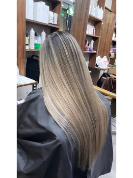 ラフ(LAFF) #黒髪#ボブルフ#ネビージュ#小顔#ワンレン