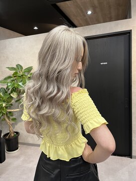 ラピス 大阪心斎橋店(Lapis) ホワイトベージュ