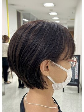 クレスフィリア (CLESC') 丸みショート