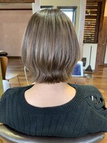 アンプリフィア(amplifier)&nbsp;レイヤーボブ×ミルクティーカラー