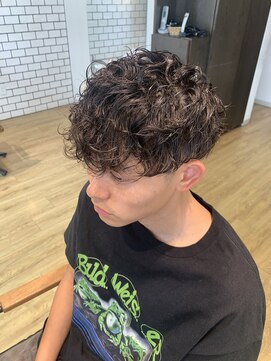 ジップ 緑店(zip) メンズ無造作ショート × 20代トレンド