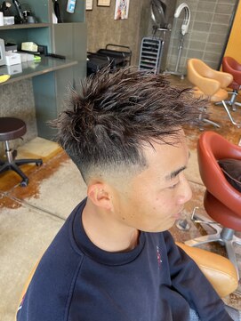 クレップスヘアーヒマワリ(CRE'PS HAIR HIMAWARI) ベリーショート ツイストパーマ