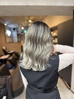 サニー 渋谷(SUNNY) バレイヤージュ、ハイライト、レイヤーロング、グレーベージュ