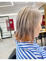 サニーズ(SUNNY'S by CONKS) デザインカラーの切りっぱなしボブ