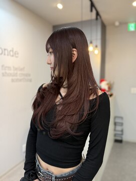 ブロンド(Blonde) ロングレイヤー　レッドカラー