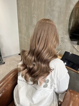 ノエル ヘアー アトリエ(Noele hair atelier)の写真/こだわりのケアブリーチ◎トレンドのブリーチ無しダブルカラー◎ダメージレスにカラーを楽しみたい方へ！